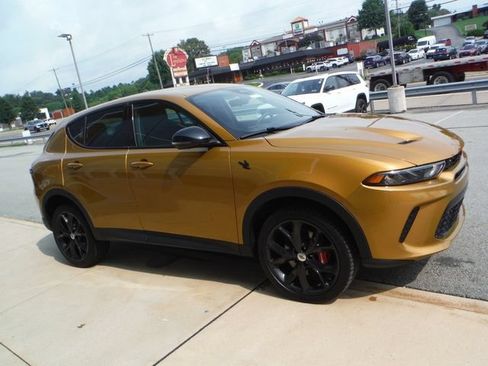 Used 2023 Dodge Hornet GT w/ Track Pack AWD/4WD image 10