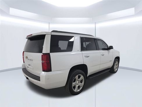 Used 2019 Chevrolet Tahoe LT RWD image 2