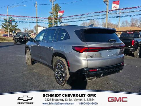 Used 2025 Buick Enclave Sport Touring image 7