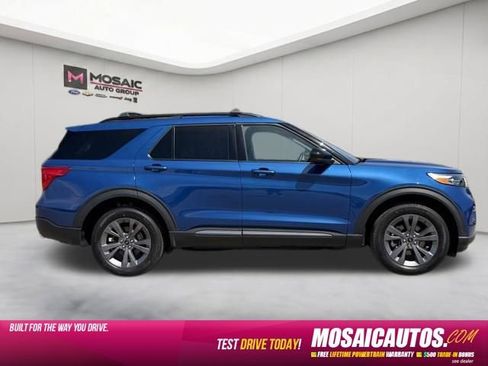 Used 2022 Ford Explorer XLT w/ Equipment Group 202A AWD/4WD image 8