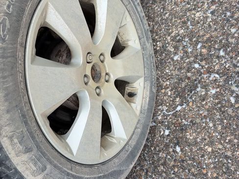 Used 2011 Subaru Outback 2.5i Premium image 8