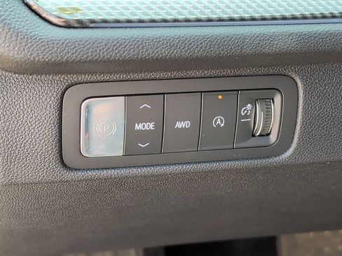 Used 2026 Chevrolet Traverse High Country w/ LPO, Floor Liner Package AWD/4WD image 14