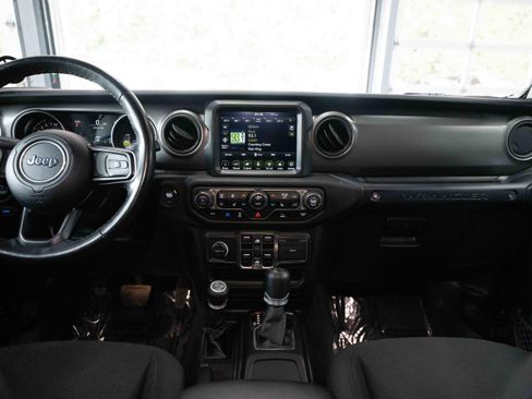 Used 2023 Jeep Wrangler Unlimited w/ Sun & Screen Package AWD/4WD image 20