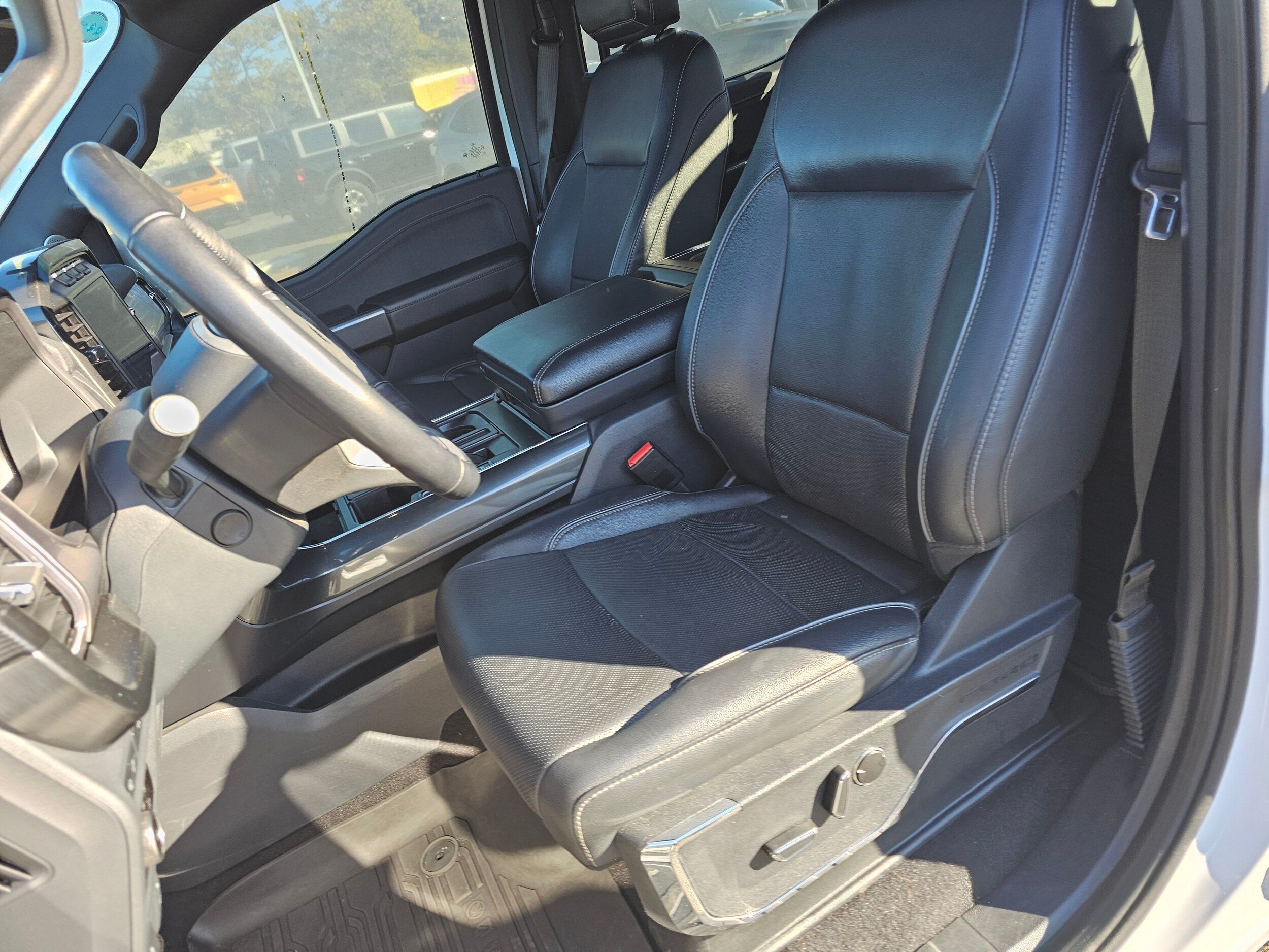 Used 2023 Ford F150 Lariat w/ Equipment Group 502A High AWD/4WD image 23
