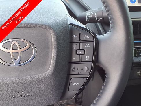 Used 2023 Toyota Prius XLE FWD image 31