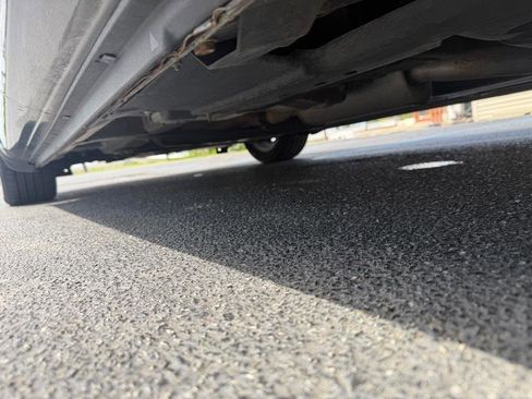 Used 2013 Chrysler 200 Touring FWD image 30