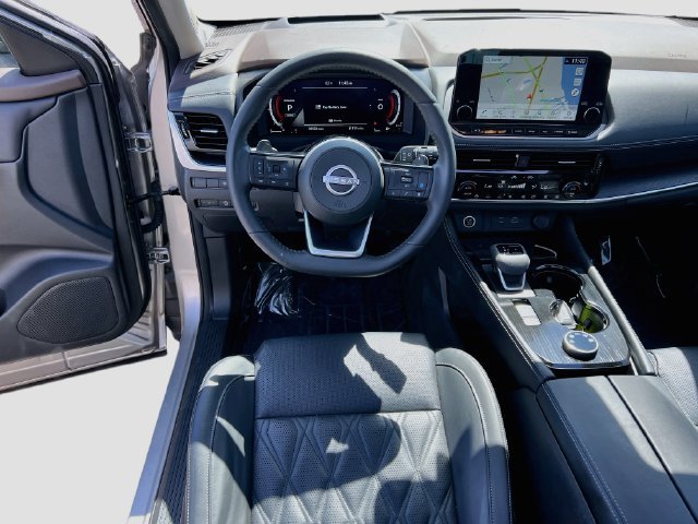 Used 2023 Nissan Rogue Platinum w/ Platinum Premium Package AWD/4WD image 21