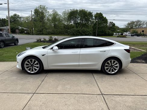 Used 2020 Tesla Model 3 Standard Range RWD image 6