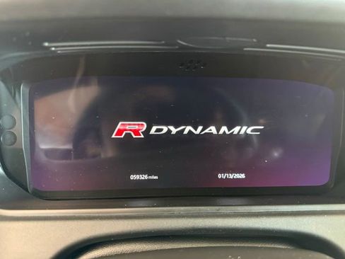 Used 2018 Land Rover Range Rover Velar R-Dynamic HSE image 12