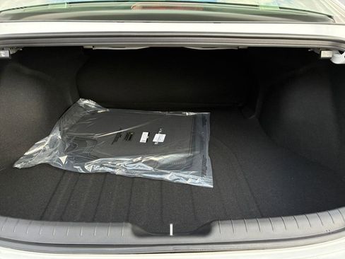 New 2026 Hyundai Elantra SE image 18