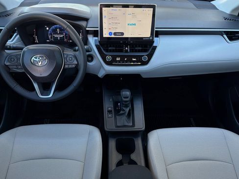 Used 2026 Toyota Corolla Cross LE w/ Moonroof Package FWD image 15