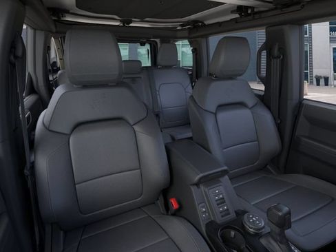 New 2026 Ford Bronco Outer Banks w/ Sasquatch Package AWD/4WD image 11