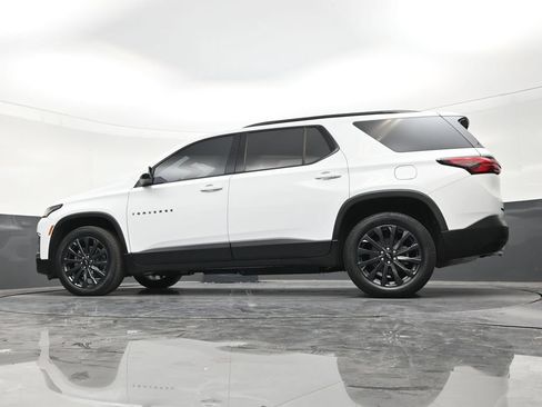 Used 2022 Chevrolet Traverse RS FWD image 21