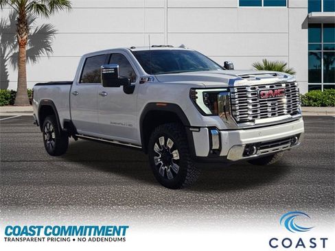 Used 2024 GMC Sierra 2500 Denali w/ Technology Package image 3