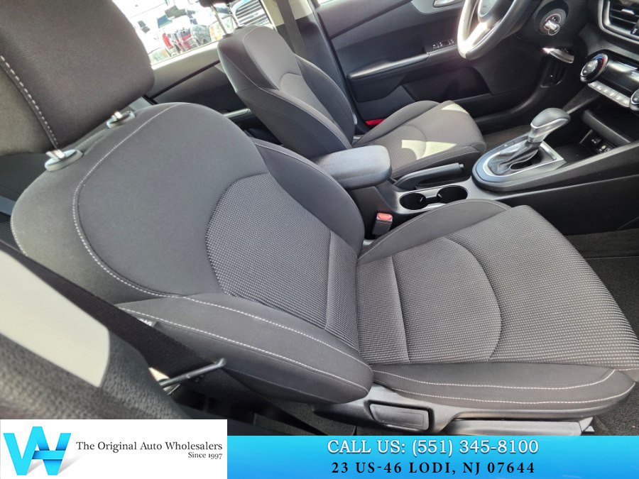 Used 2019 Kia Forte LXS FWD image 13