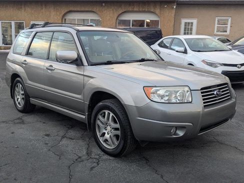 Used 2006 Subaru Forester 2.5X L.L. Bean image 2