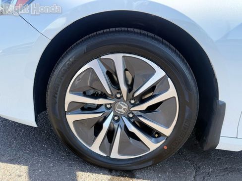Used 2022 Honda Accord EX-L image 11