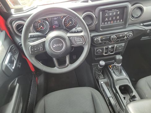 Used 2023 Jeep Wrangler Sport S image 13