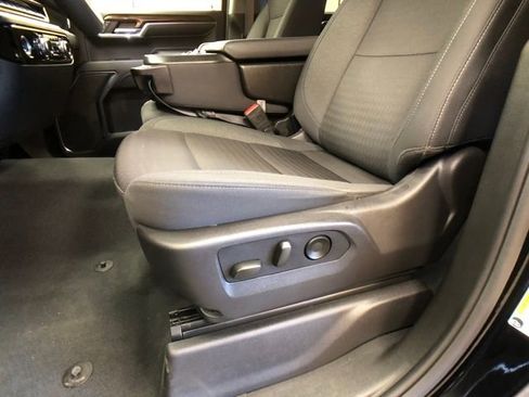 Used 2024 GMC Sierra 1500 Elevation image 11