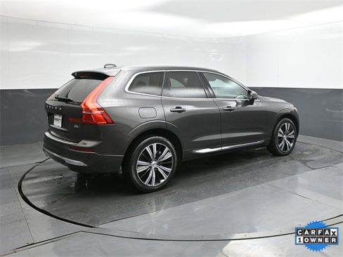 Used 2022 Volvo XC60 B6 Inscription w/ Advanced Package image 11