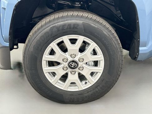 New 2026 Toyota Tacoma 4x4 Double Cab image 9