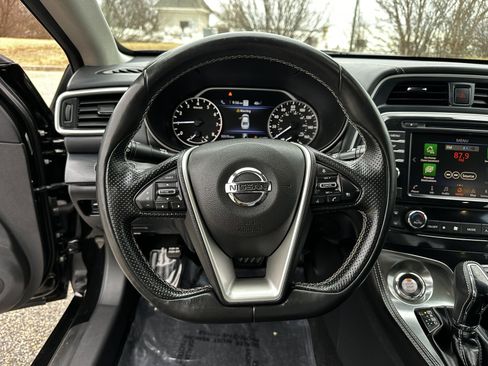 Certified 2019 Nissan Maxima Platinum w/ Illumination Package image 23