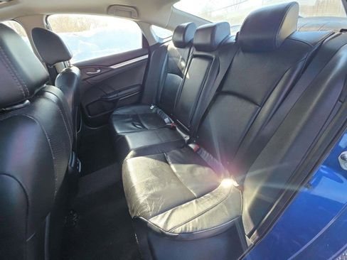 Used 2016 Honda Civic Touring image 40