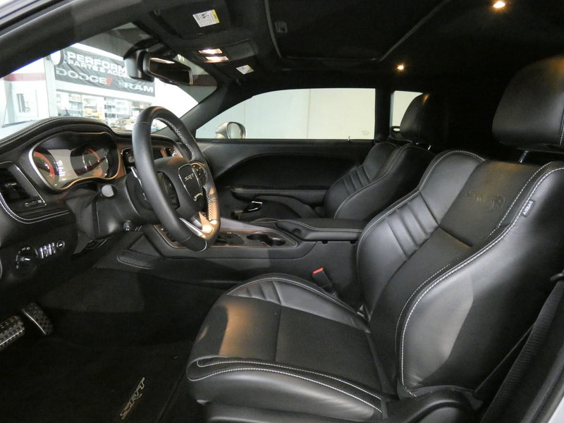 Used 2023 Dodge Challenger SRT Hellcat RWD image 9