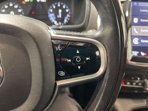 Used 2016 Volvo XC90 T6 Momentum image 28