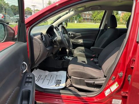 Used 2019 Nissan Versa SV FWD image 13