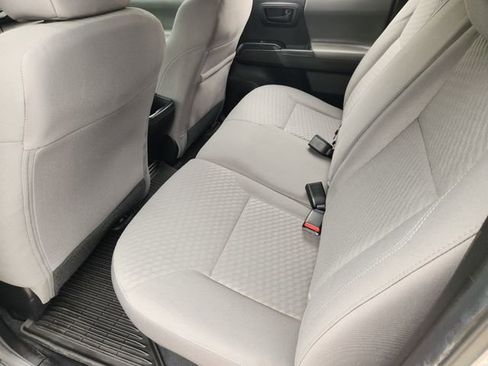 Used 2022 Toyota Tacoma SR w/ SR Convenience Package RWD image 20