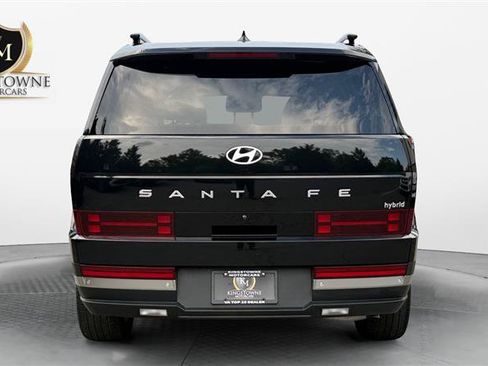 Used 2024 Hyundai Santa Fe Limited FWD image 4