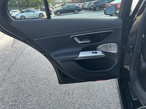 Certified 2025 Mercedes-Benz E 450 4MATIC Sedan w/ Multicontour Seating Package image 39