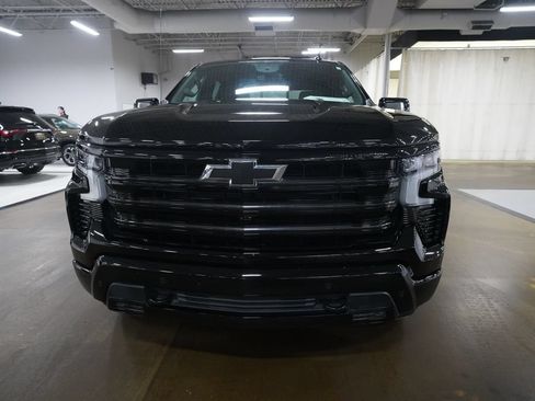 Used 2025 Chevrolet Silverado 1500 High Country w/ Midnight Edition AWD/4WD image 11
