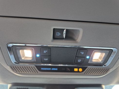 New 2026 Ford F250 Lariat w/ Black Appearance Package image 31