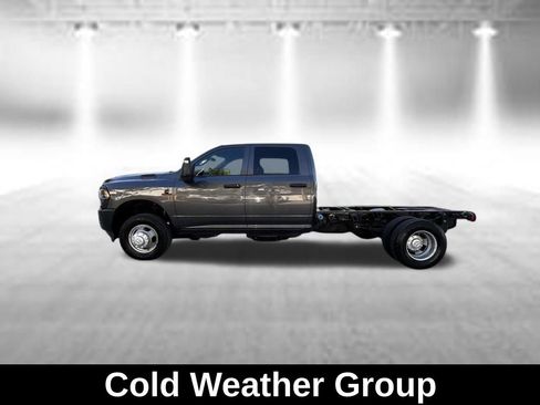 Used 2023 RAM 3500 Tradesman w/ Cold Weather Group RWD image 4