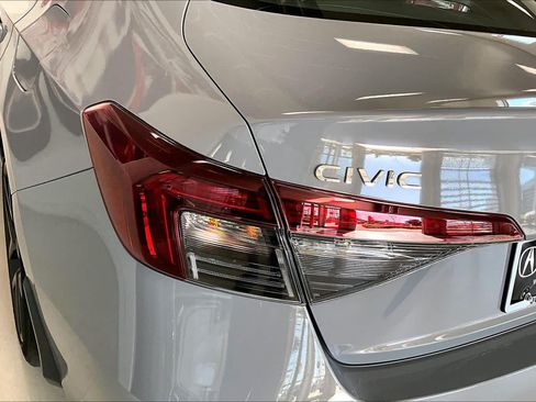 Used 2025 Honda Civic Sport image 30