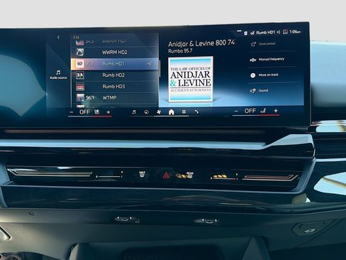 New 2026 BMW 530i w/ Convenience Package image 32