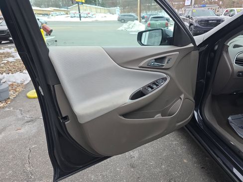 Used 2023 Chevrolet Malibu LT image 15