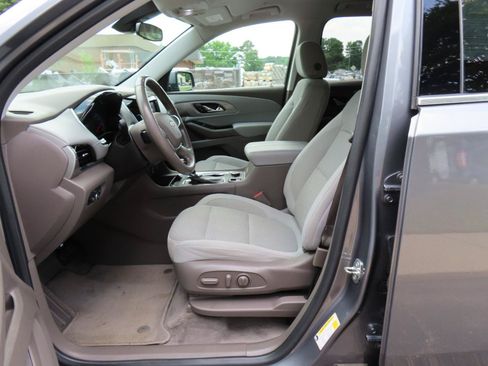 Used 2020 Chevrolet Traverse LT w/ LPO, Cargo Package AWD/4WD image 15