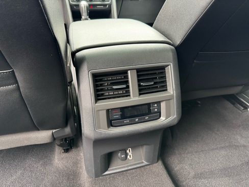 Used 2019 Volkswagen Atlas SE w/ Panoramic Sunroof Package AWD/4WD image 16