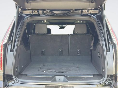 Certified 2026 Cadillac Escalade ESV Luxury RWD image 29