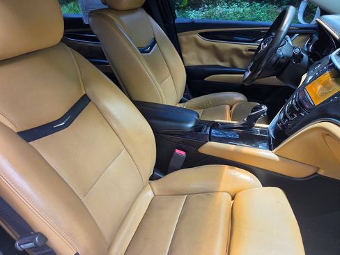 Used 2014 Cadillac XTS Luxury FWD image 10