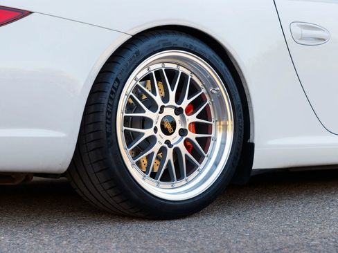 Used 2009 Porsche 911 Carrera S RWD image 34