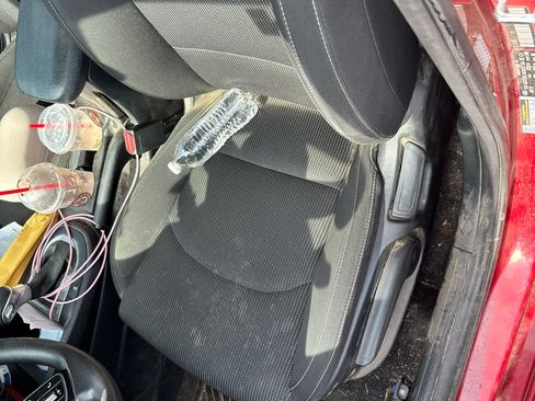 Used 2020 Kia Forte LXS FWD image 7