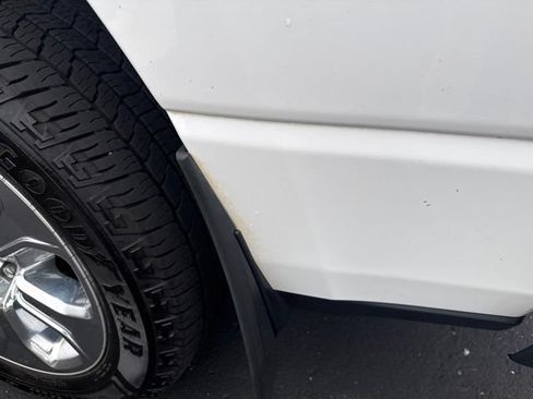 Used 2019 RAM 1500 Big Horn AWD/4WD image 3