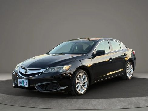 Used 2016 Acura ILX FWD image 2