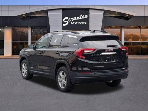 Used 2023 GMC Terrain SLE w/ Driver Convenience Package AWD/4WD image 3