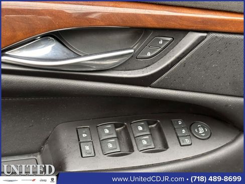 Used 2019 Cadillac Escalade ESV Luxury image 14