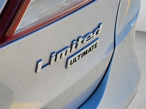 Used 2018 Hyundai Santa Fe Limited w/ Cargo Package image 33